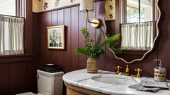 4 barvy do koupelny, kterým byste se měli vyhnout, pokud chcete, aby koupelna působila větší