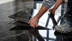 Jak položit dlažbu svépomocí bez vážných chyb – účinné rady mistrů