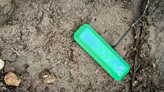 Zapomeňte na lithiové baterie: vědci vyvinuli palivový článek na bázi hlíny, který funguje navždy